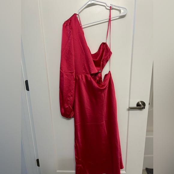 Worn Once Mittoshop One-Sleeve Satin Maxi Dress - Picture 6 of 9